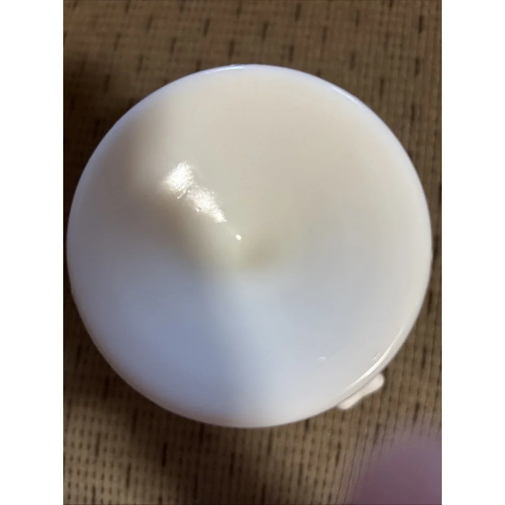 Fenton vintage white